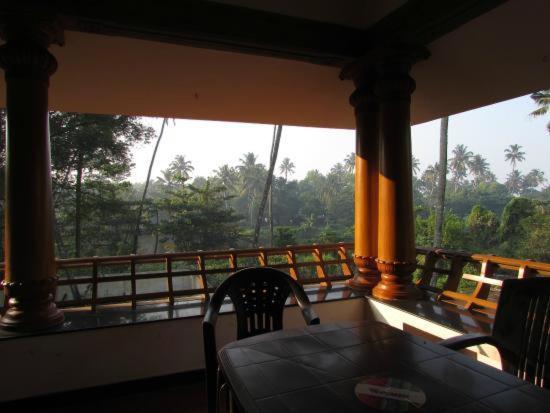 Bed and Breakfast Fool'S Paradise Alappuzha Екстер'єр фото